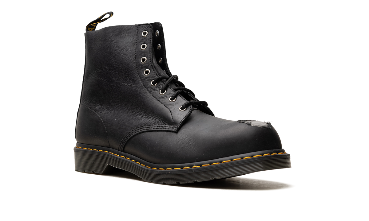 1460 Pascal Mt 8 Eye Boot "Black" 42441001