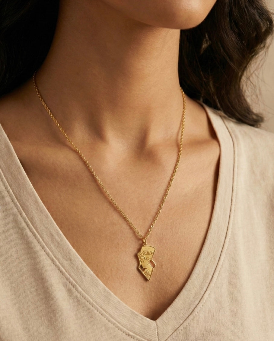 Nefrtiti Golden Necklace