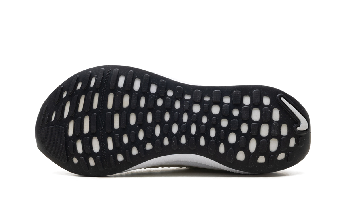 ReactX Infinity Run 4 "Sail / Black" DR2665 102