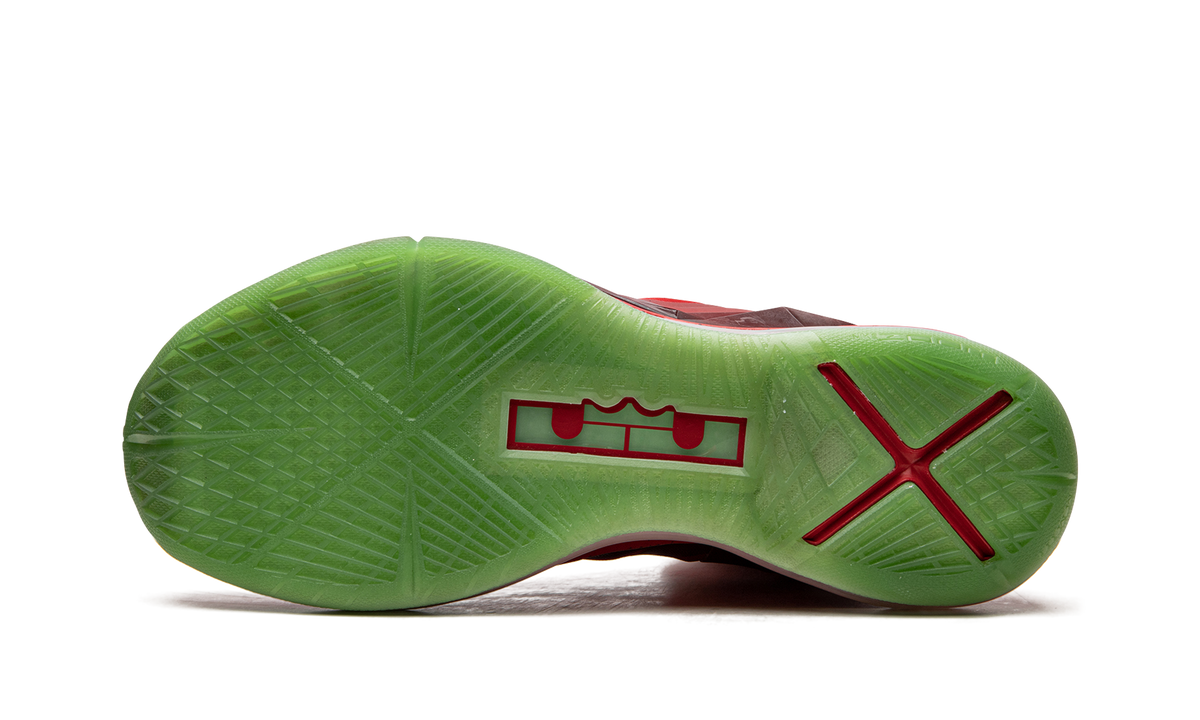 Lebron 10 "Christmas" 541100 600