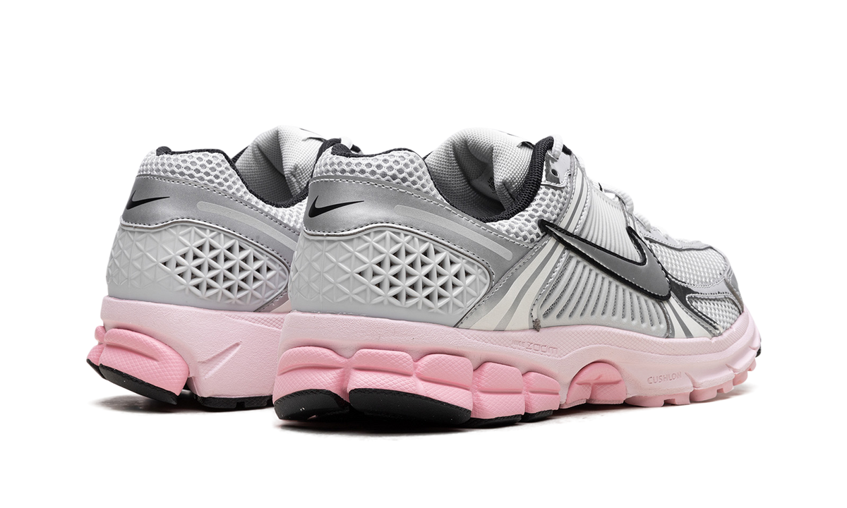 Zoom Vomero 5 "Pink" HF1877-001