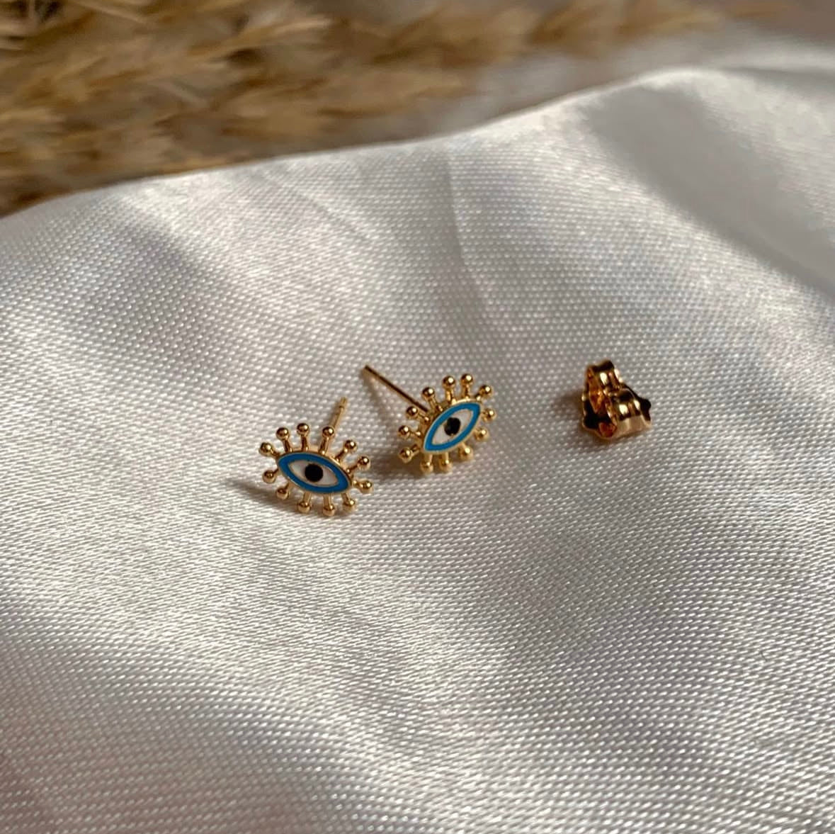 Tiny Eye Earrings