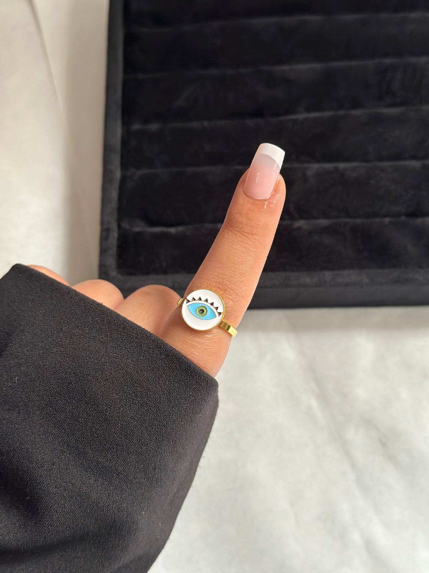 Round Eye Ring