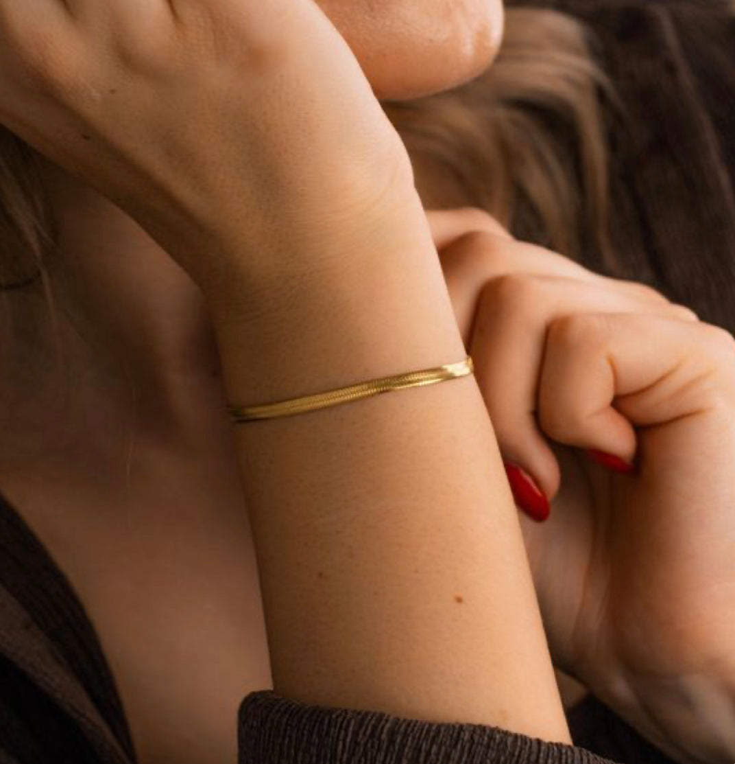 Flat Herringbone Bracelet