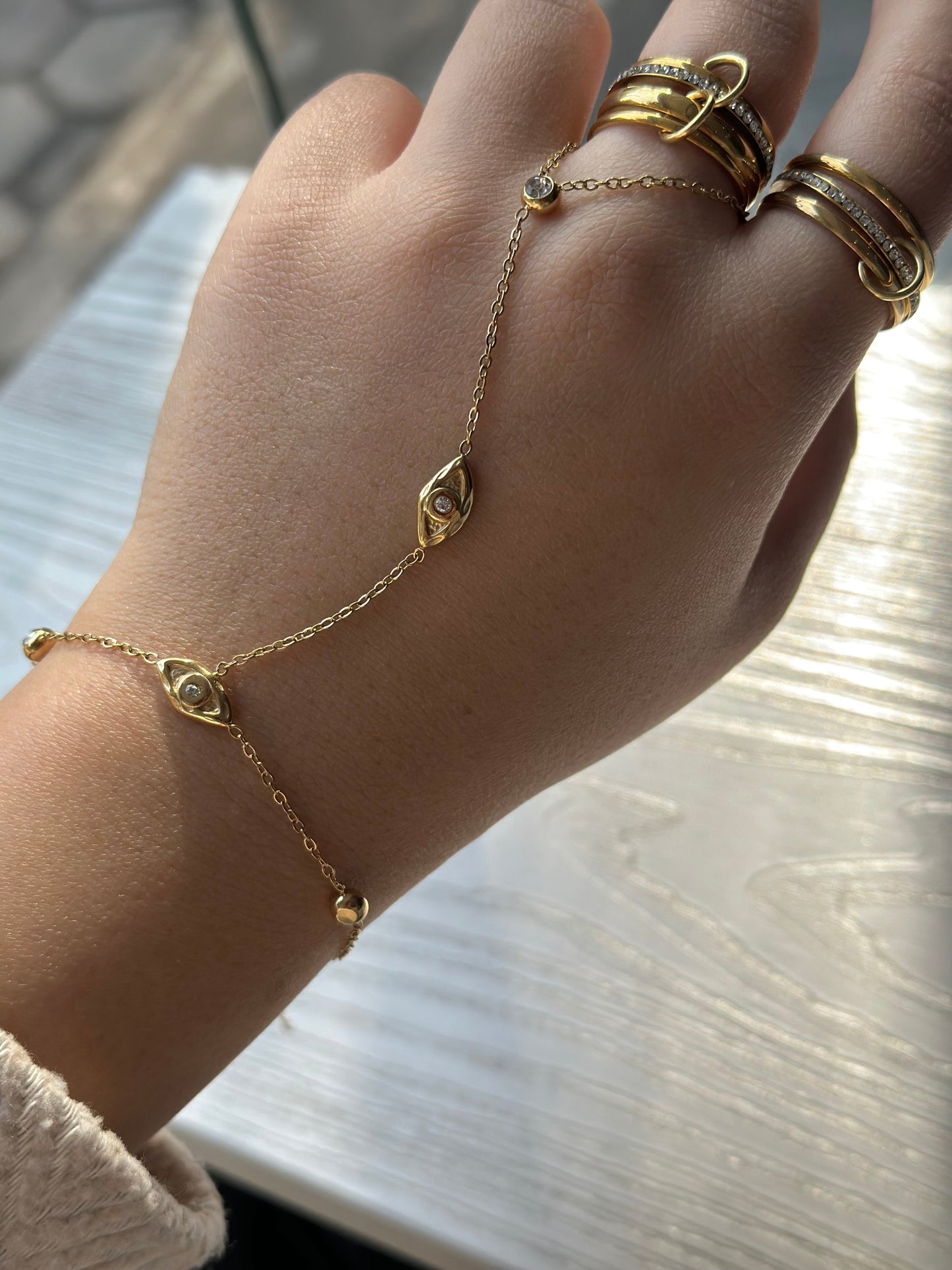 The Eye Handchain