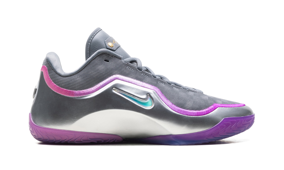 LeBron 23 "Bubble Boy" IF0694 002