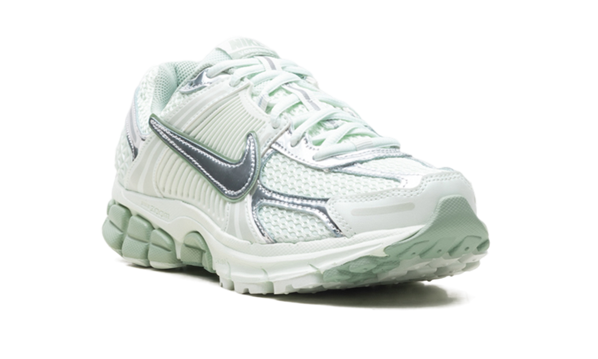 Zoom Vomero 5 WMNS "Barely Green Steam Metallic Silver" IV4311 300