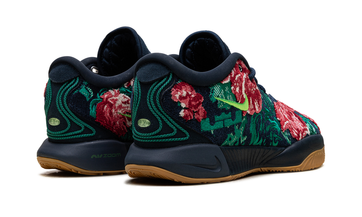 LeBron 21 "Grandma's Couch" FV7276 400