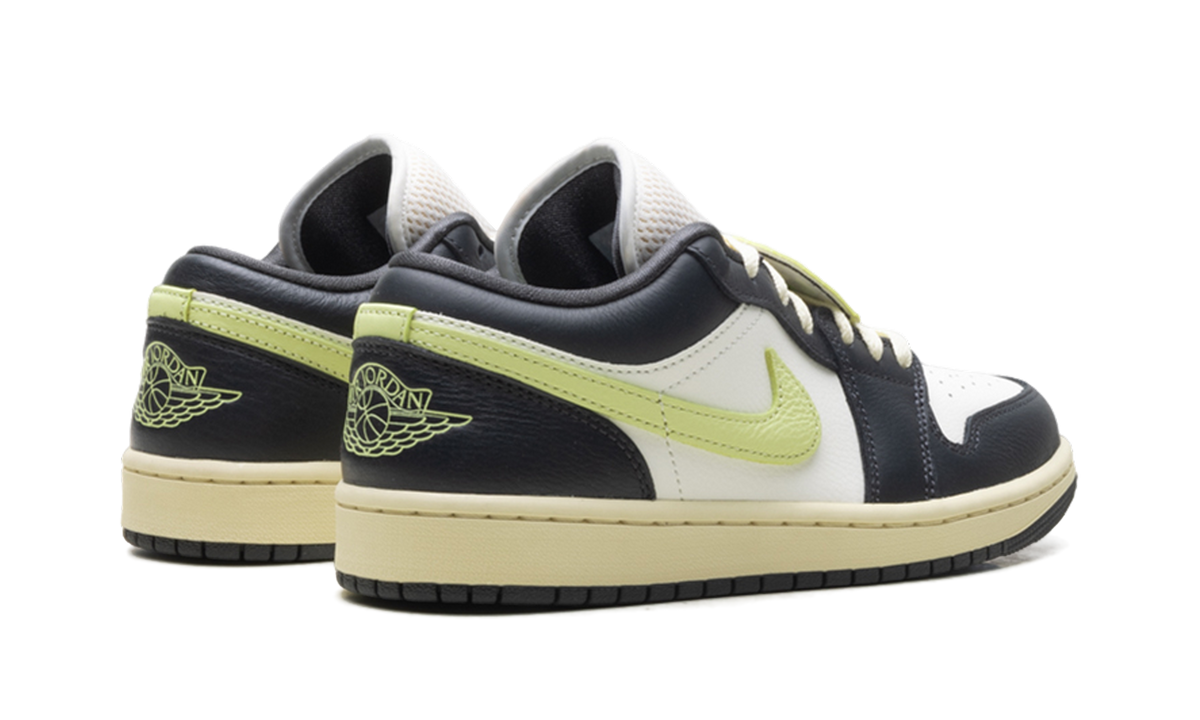 1 Low SE "Fall League" HQ3009 003