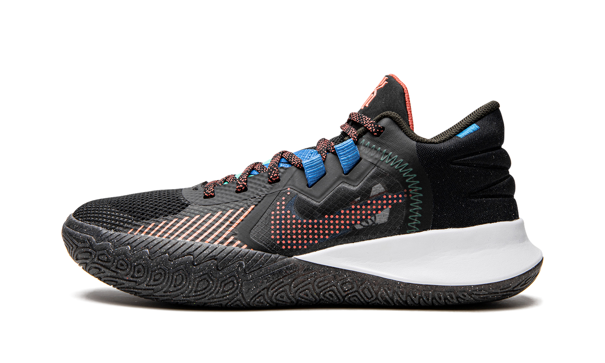 Kyrie Flytrap V CZ4100 001