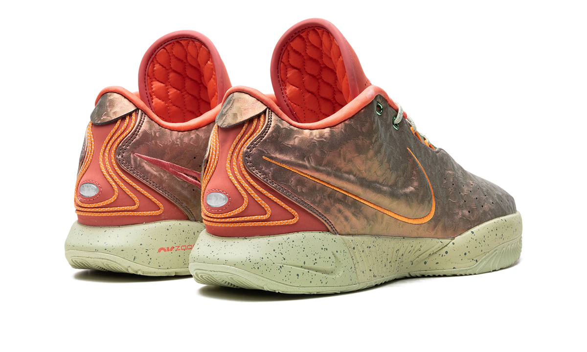 LeBron 21 "Queen Conch" FN0708 800