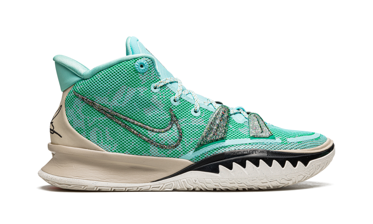 Kyrie 7 "Copa" CQ9326 402