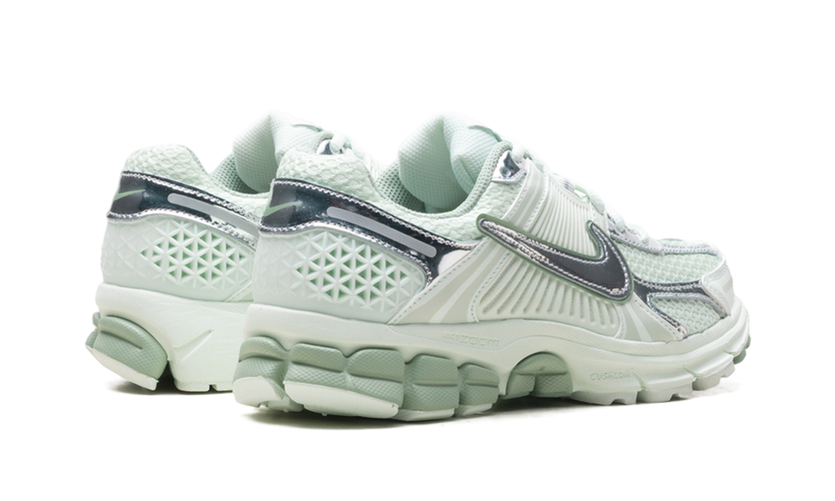 Zoom Vomero 5 WMNS "Barely Green Steam Metallic Silver" IV4311 300